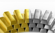 黄金突破3000美元大关，黄金etf推动了最新高点，获利回吐增多